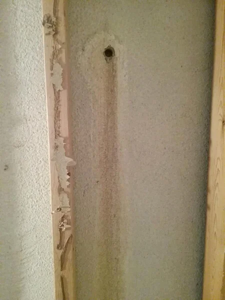 Stained leaking rod hole Leaking rod hole