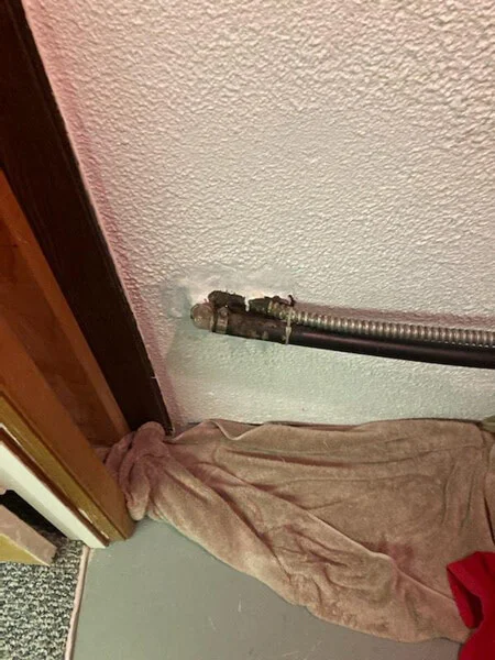 Electrical line leaking passes through concrete Electrical line leaking passes through concrete